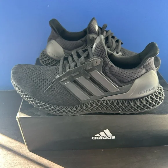 Adidas Black Running Shoes - Picture 3 of 8